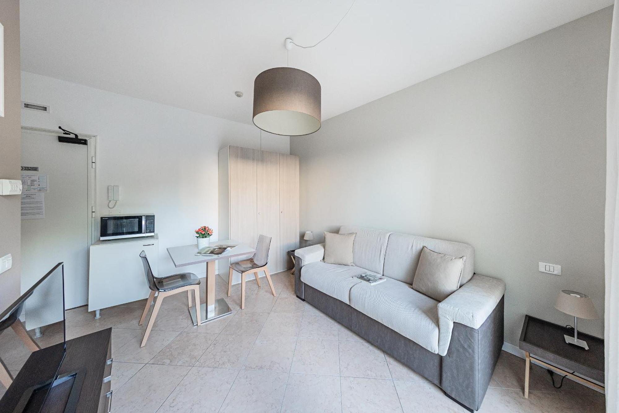 Residenza Miralago II By Wonderful Italy Desenzano del Garda Exterior photo