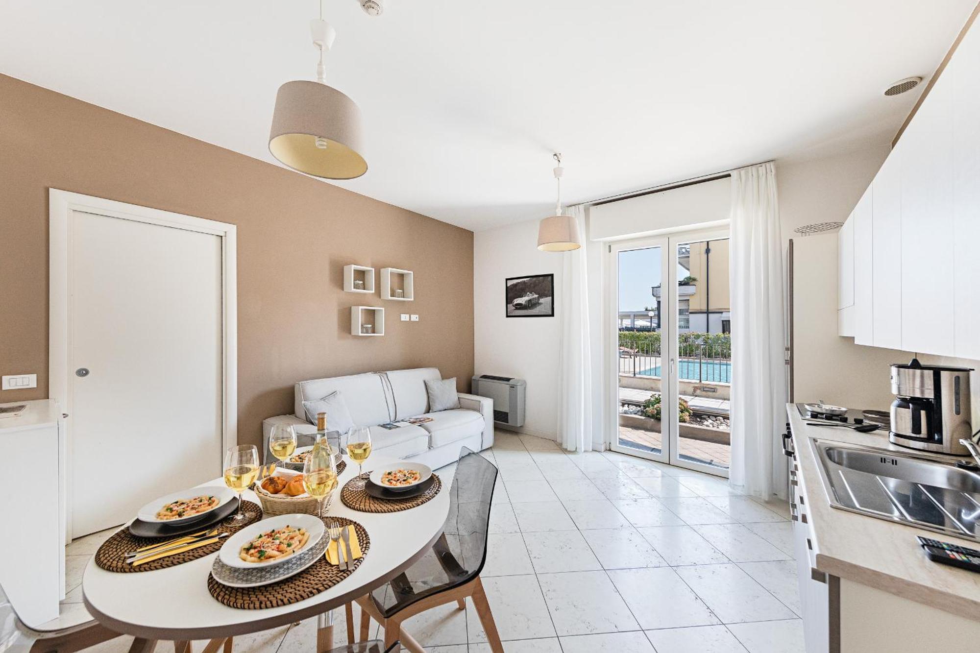 Residenza Miralago II By Wonderful Italy Desenzano del Garda Exterior photo