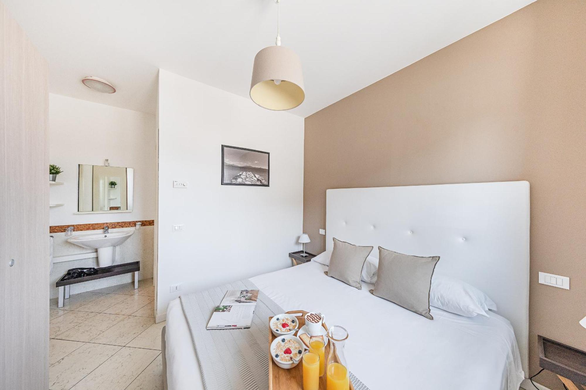 Residenza Miralago II By Wonderful Italy Desenzano del Garda Exterior photo