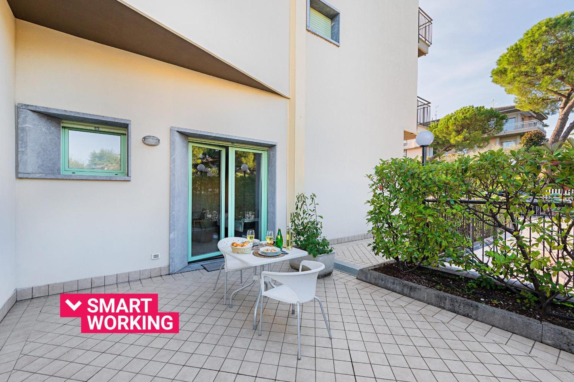 Residenza Miralago II By Wonderful Italy Desenzano del Garda Exterior photo