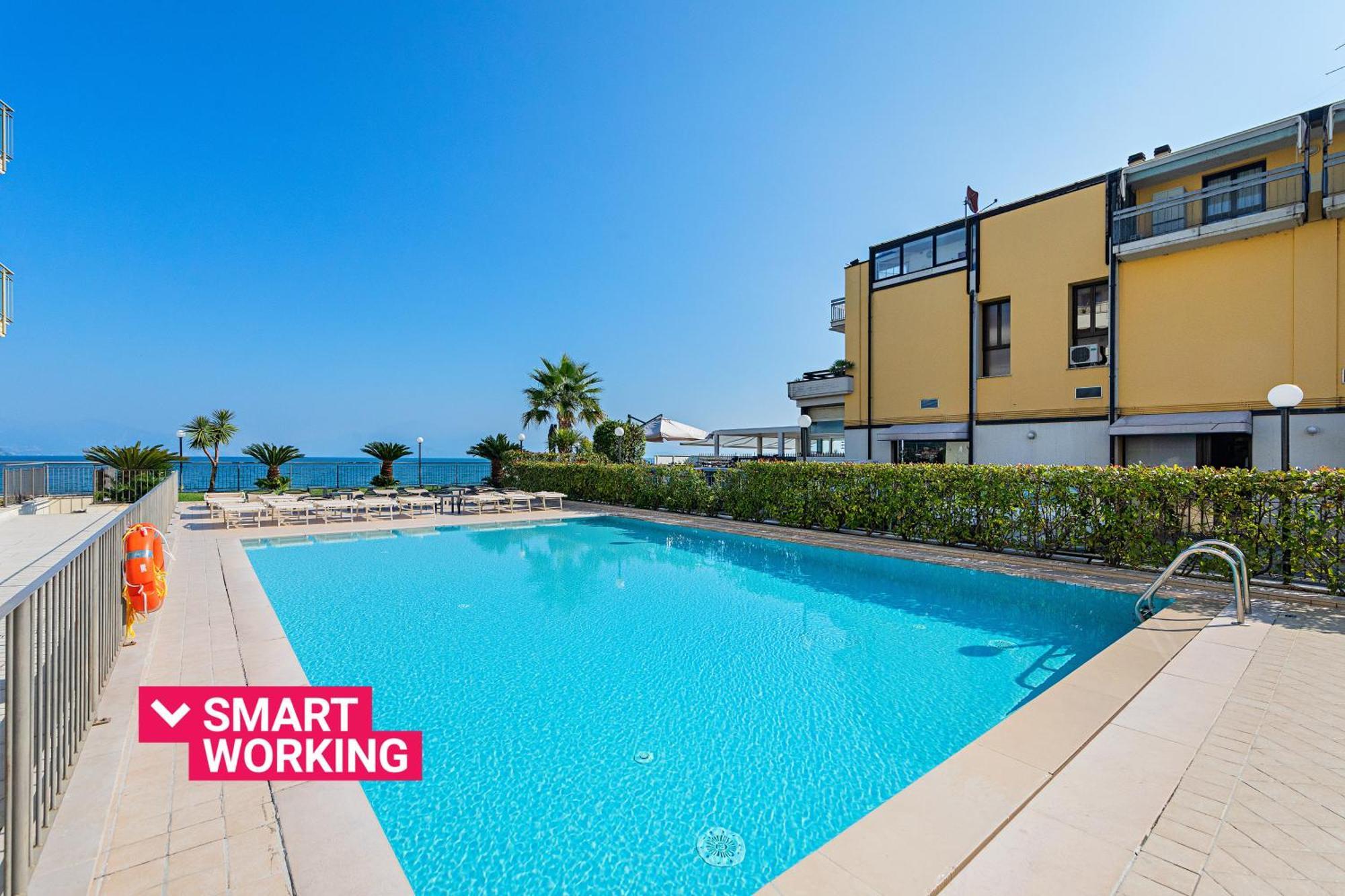 Residenza Miralago II By Wonderful Italy Desenzano del Garda Exterior photo