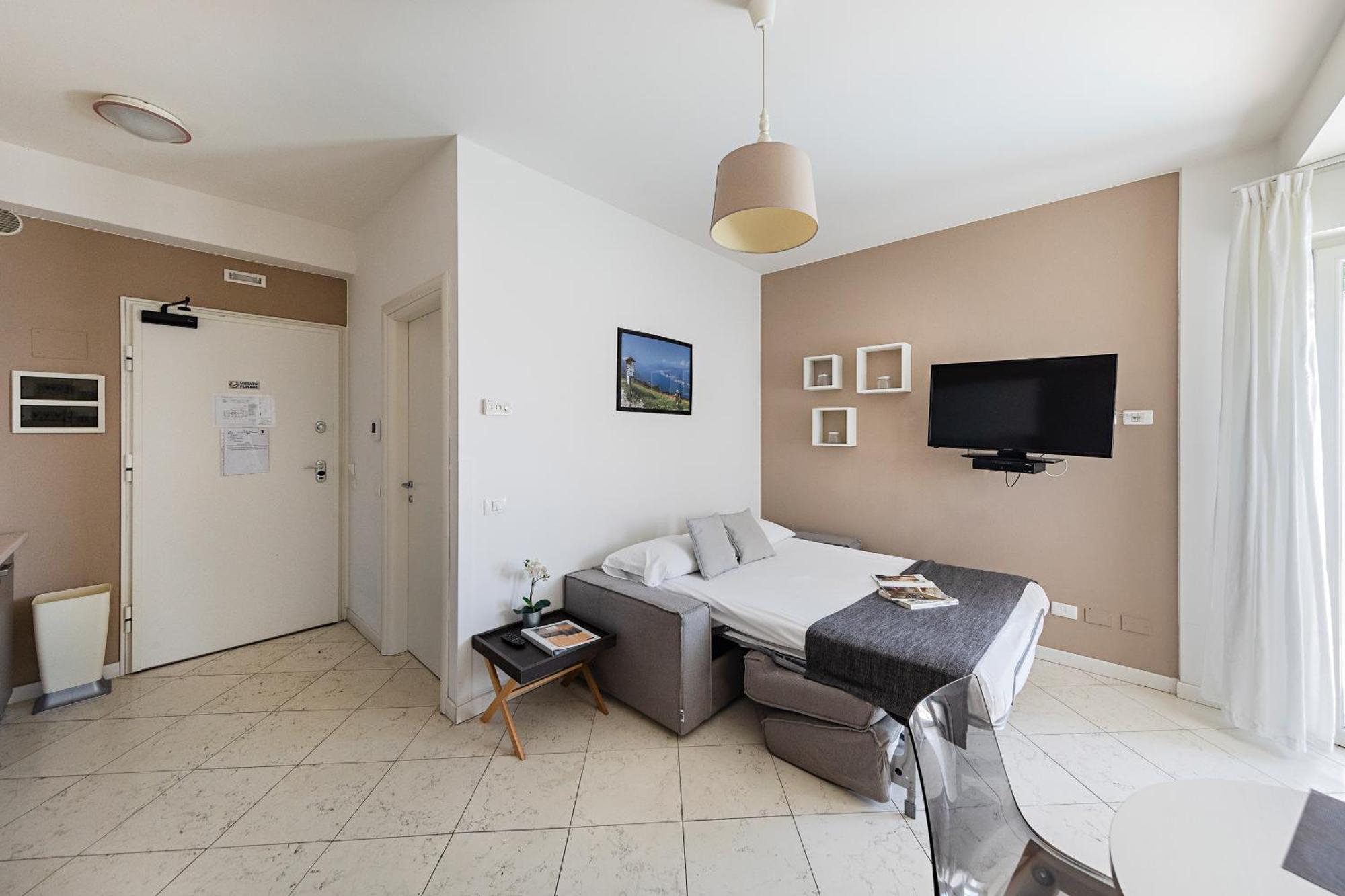 Residenza Miralago II By Wonderful Italy Desenzano del Garda Exterior photo